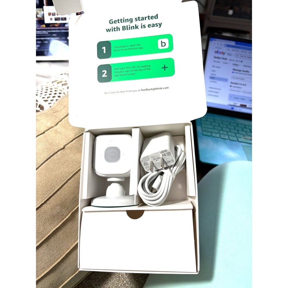 Blink Mini 2K+ (2025) – Plug-In Home & Pet Indoor Security Camera (1) Open Box